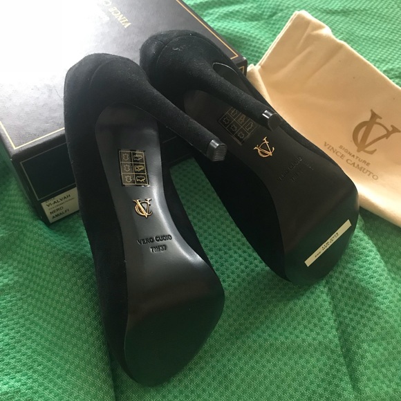 🆕 🖤 Vince Camuto Black “Alvah” Booties - Picture 3 of 4